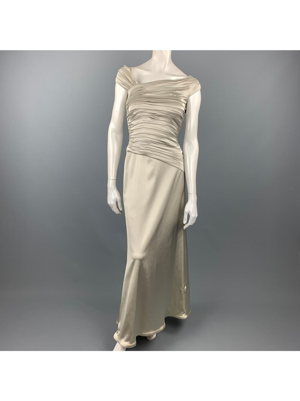 TADASHI Size 4 Silver Satin Acetate Blend Ruched Gown